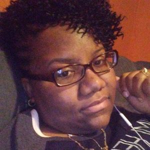 Meet your Posher, Monique